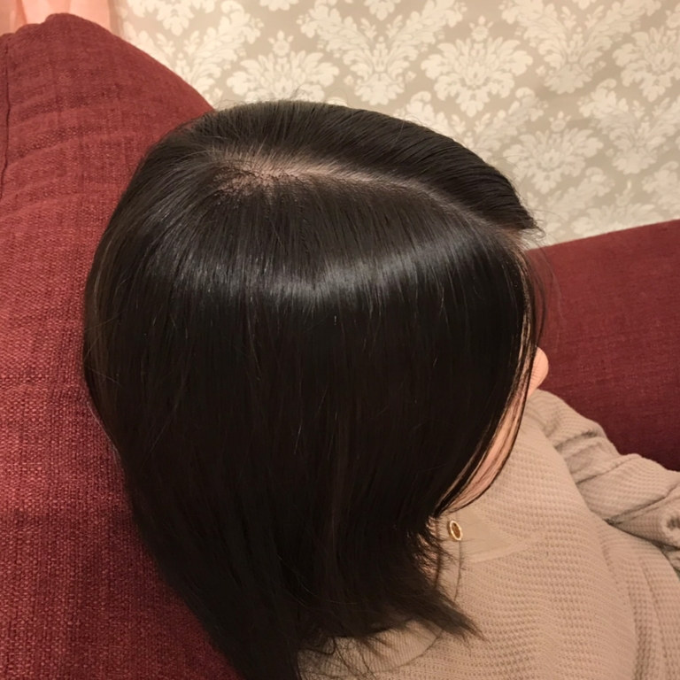 施術後の女性の髪